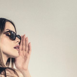 "Olhos nos olhos, olhar apaixonante. Neste Dia dos Namorados, presenteie seu amor com um acessório que reflete seu estilo único: óculos Leven! Além da qualidade premium que você conhece e de proteger os olhos, os óculos de sol ou de grau LVN são símbolo de personalidade e elegância. Surpreenda seu amor com um presente que enxerga além das palavras, mostrando o quanto você se importa com seu estilo e bem-estar. Feliz Dia dos Namorados 

#vadeleven #sunglass #gilf #namorados