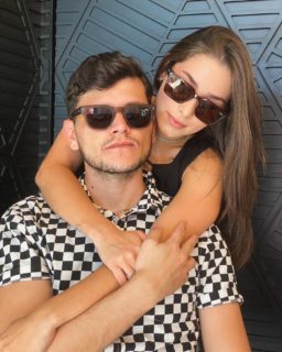 Em qualquer momento, vista sua melhor versão. Vá de Leven!  @levenoculosoficial 😎🤩❄️☀️

#vádeleven #sunglasses #oculosdesol #leven #girlfrombrazil #diadosnamorados #casal #love #brazil #latino